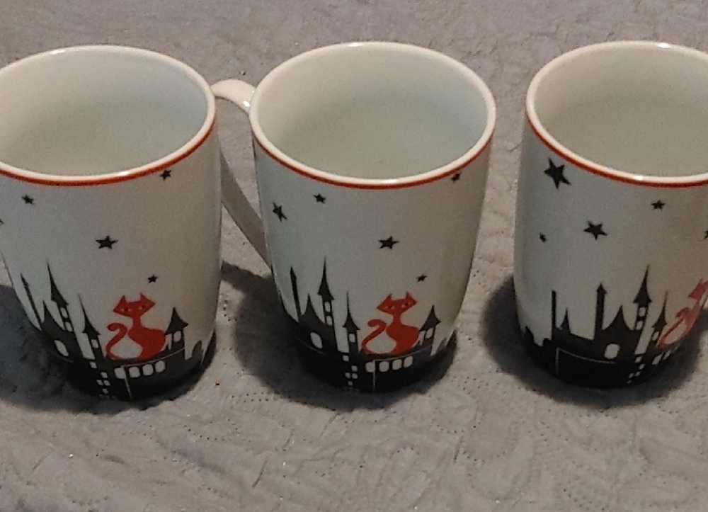 Charming Cat Design Mugs - Set of 3
